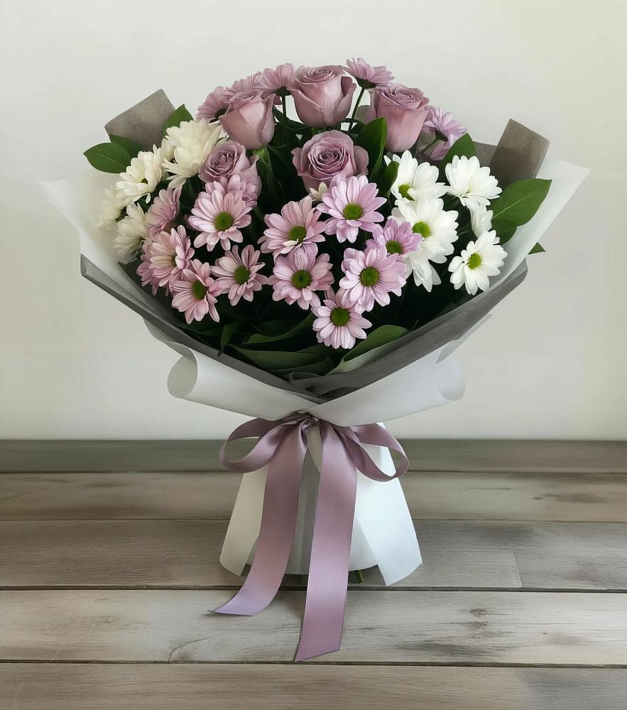 Букет цветов из: Хризантемы и Розы в Набережной