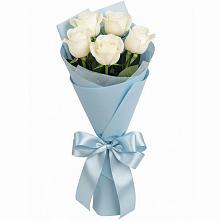 Букет 5 Белых роз Проуд в Набережной