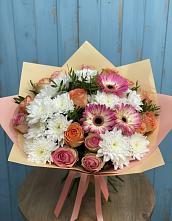 Букет цветов из:  Розы, Герберы и Хризантемы в Набережной