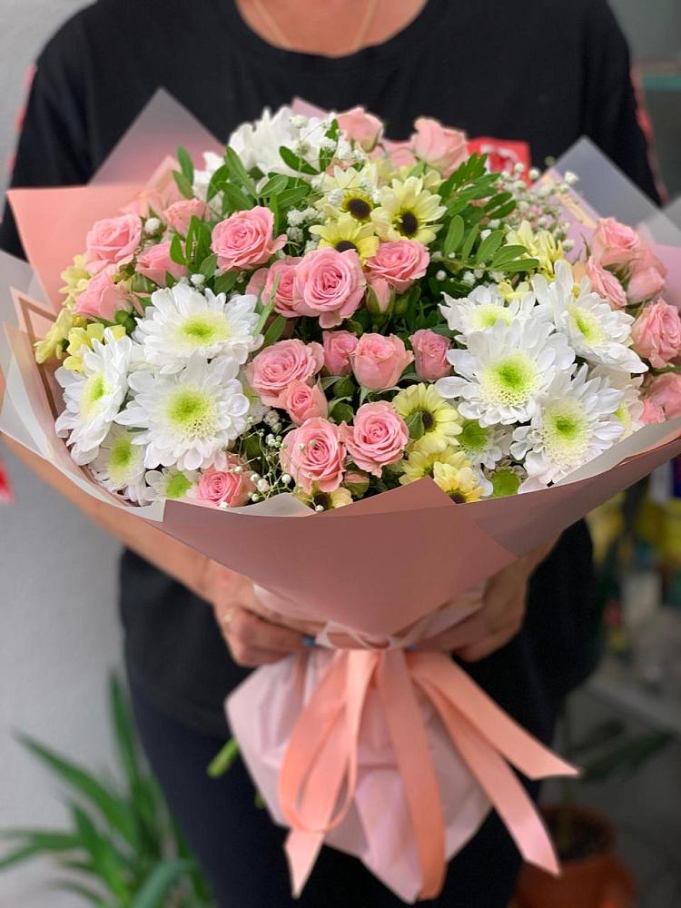 Букет цветов из: Розы и Хризантемы в Набережной