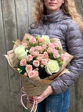Букет цветов из:  Розы #REPLACE_PRED# Набережной