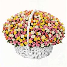 Премиум букет из: Розы #REPLACE_PRED# Набережной