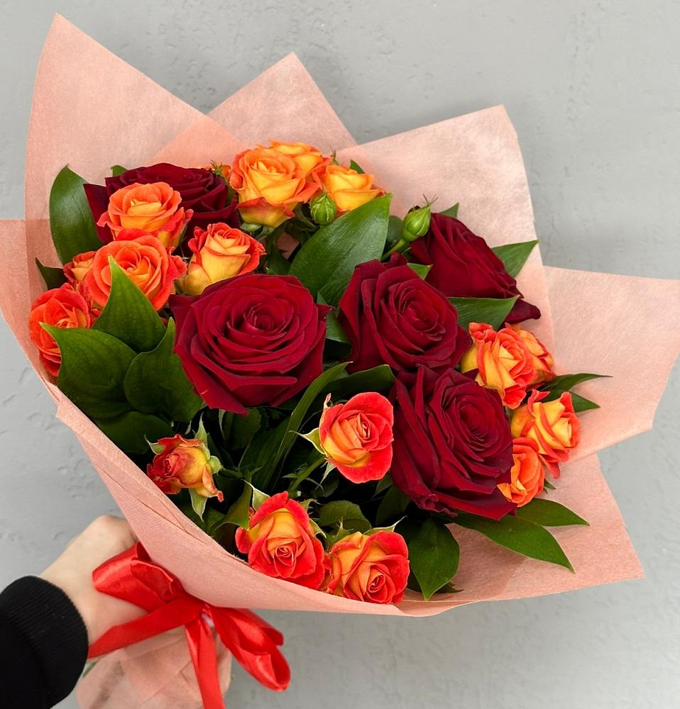 Букет Любовь и восторг в Набережной