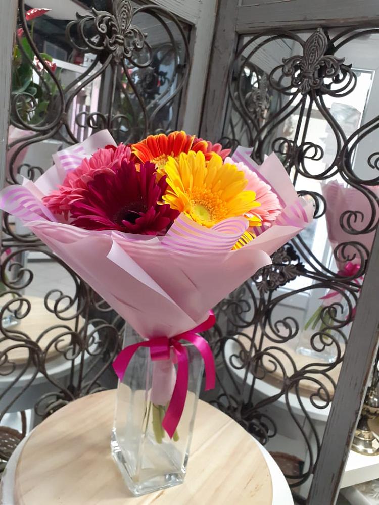 Букет цветов из: Герберы в Набережной