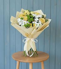 Букет цветов из:  Хризантемы и Розы в Набережной